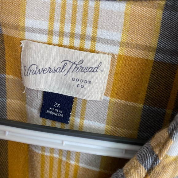 UNIVERSAL THREAD TOP - 2X - Picture 8 of 9